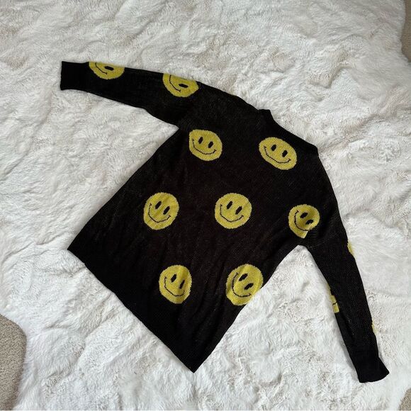 Just Polly black and yellow smiley face sweater (x Princess Polly) - Picture 2 of 9